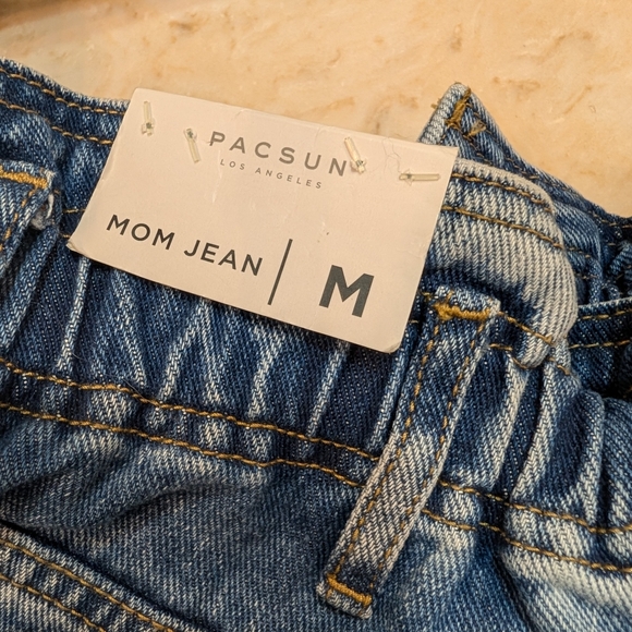 Pacsun Mom Jean Size Medium - Picture 3 of 4